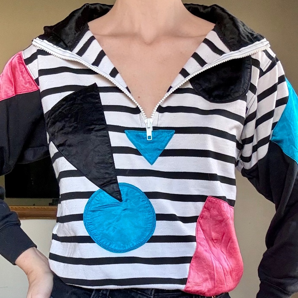 Vintage Black White Striped Sweater Geometric Shapes Small Pullover Zip